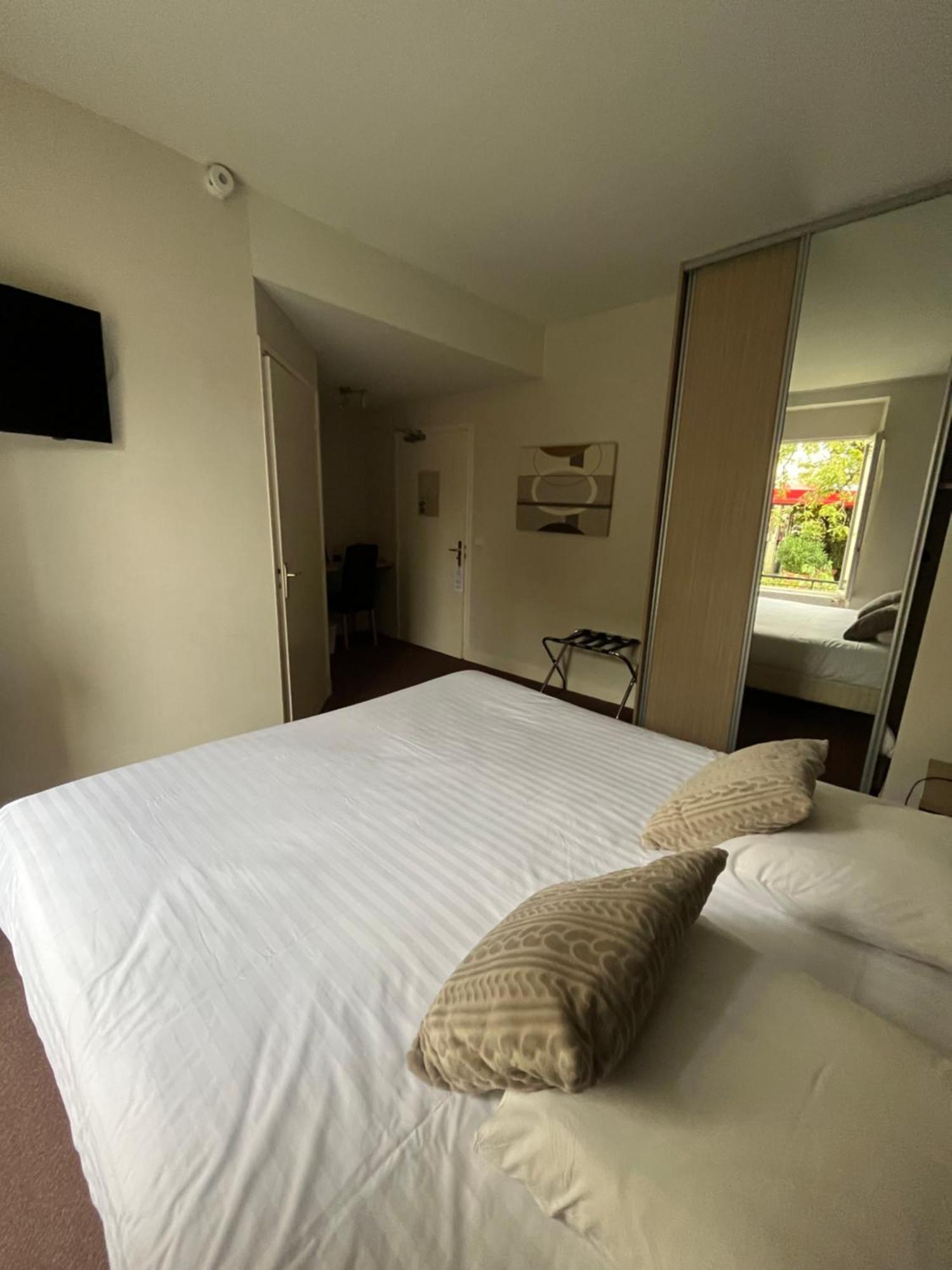 Hôtel De Troyes Quarto foto